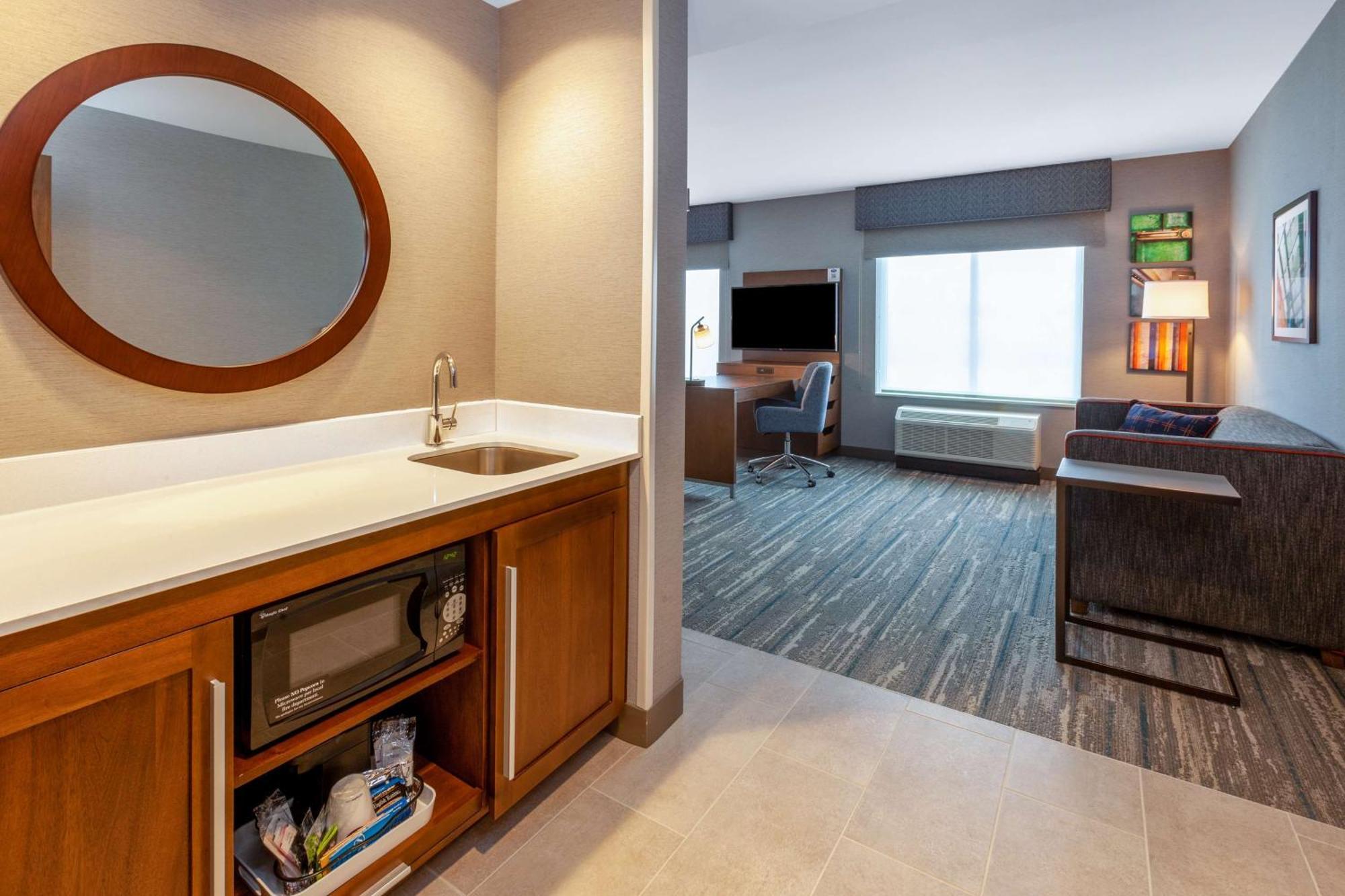 Hampton Inn & Suites Bloomfield Hills Detroit Exterior photo